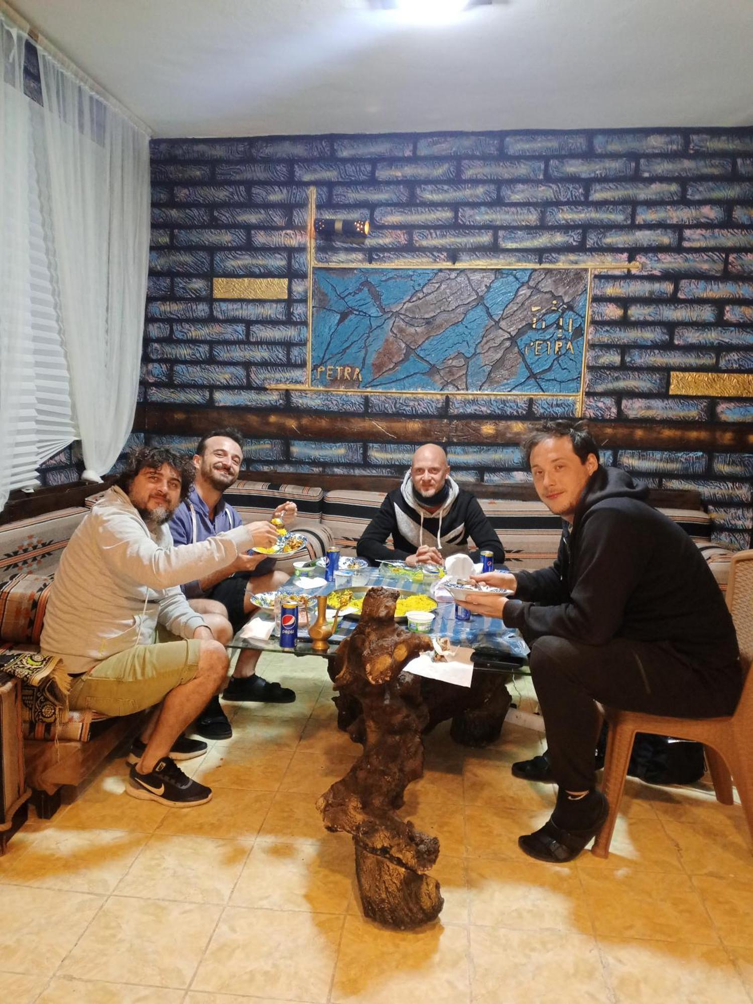 דירות וואדי מוסא Petra Anas House מראה חיצוני תמונה